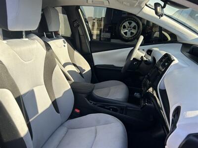 2019 Toyota Prius L Eco   - Photo 55 - Riverside, CA 92508