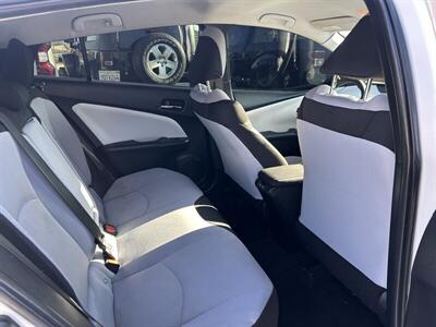 2019 Toyota Prius L Eco   - Photo 79 - Riverside, CA 92508