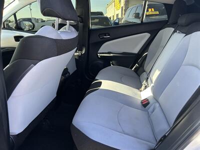 2019 Toyota Prius L Eco   - Photo 10 - Riverside, CA 92508