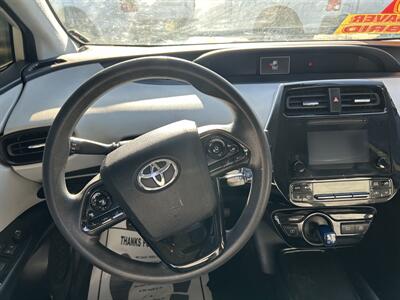 2019 Toyota Prius L Eco   - Photo 13 - Riverside, CA 92508