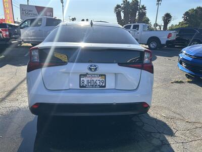 2019 Toyota Prius L Eco   - Photo 6 - Riverside, CA 92508