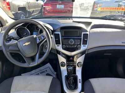 2016 Chevrolet Cruze Limited LS Manual   - Photo 41 - Riverside, CA 92508