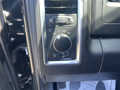 2021 RAM 1500 Classic SLT   - Photo 16 - Riverside, CA 92508