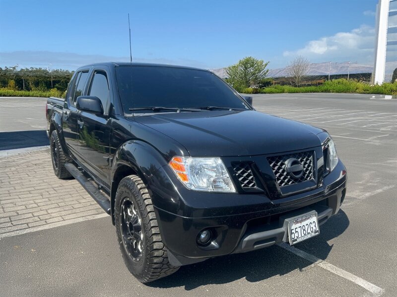 2021 Nissan Frontier SV Crew Cab 4X2 SWB's photo