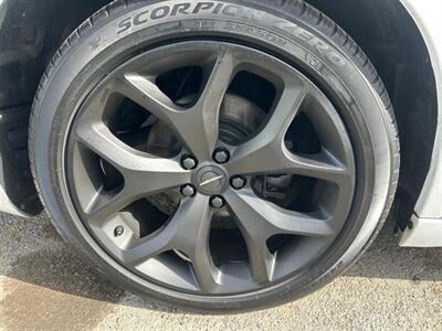 2022 Chrysler 300 Series S V6 - Photo 11 - Riverside, CA 92508