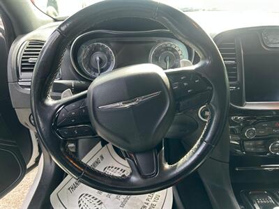 2022 Chrysler 300 Series S V6 - Photo 24 - Riverside, CA 92508