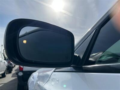 2022 Chrysler 300 Series S V6 - Photo 21 - Riverside, CA 92508