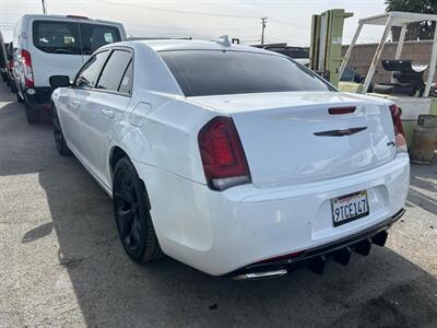 2022 Chrysler 300 Series S V6 - Photo 9 - Riverside, CA 92508
