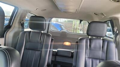 2013 Chrysler Town & Country Touring   - Photo 26 - Riverside, CA 92508