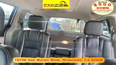 2013 Chrysler Town & Country Touring   - Photo 11 - Riverside, CA 92508