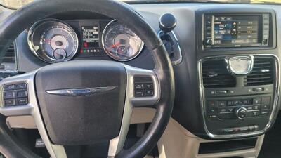 2013 Chrysler Town & Country Touring   - Photo 25 - Riverside, CA 92508