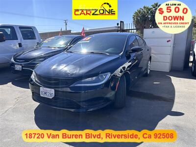 2015 Chrysler 200 Limited   - Photo 4 - Riverside, CA 92508