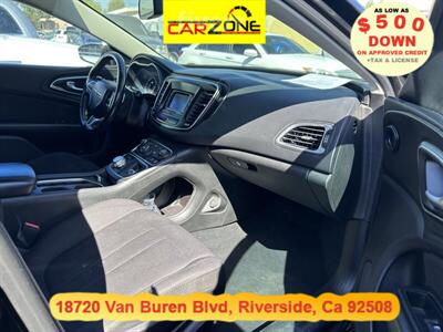 2015 Chrysler 200 Limited   - Photo 36 - Riverside, CA 92508