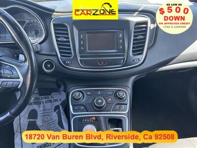 2015 Chrysler 200 Limited   - Photo 48 - Riverside, CA 92508