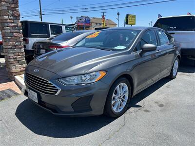 2019 Ford Fusion SE   - Photo 2 - Riverside, CA 92508