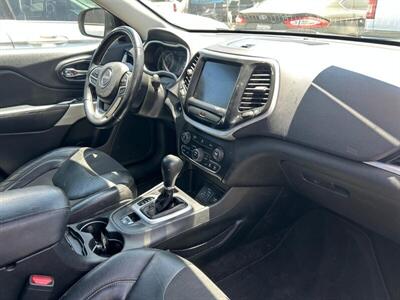 2018 Jeep Cherokee Latitude Plus   - Photo 44 - Riverside, CA 92508