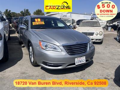 2013 Chrysler 200 Limited   - Photo 16 - Riverside, CA 92508