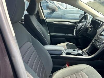 2020 Ford Fusion SE   - Photo 37 - Riverside, CA 92508