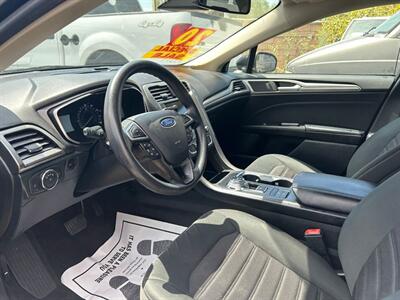2020 Ford Fusion SE   - Photo 22 - Riverside, CA 92508