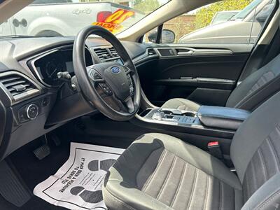 2020 Ford Fusion SE   - Photo 21 - Riverside, CA 92508