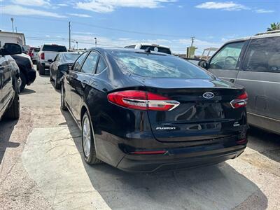 2020 Ford Fusion SE   - Photo 4 - Riverside, CA 92508