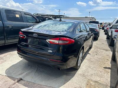 2020 Ford Fusion SE   - Photo 8 - Riverside, CA 92508