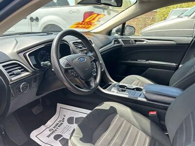 2020 Ford Fusion SE   - Photo 45 - Riverside, CA 92508