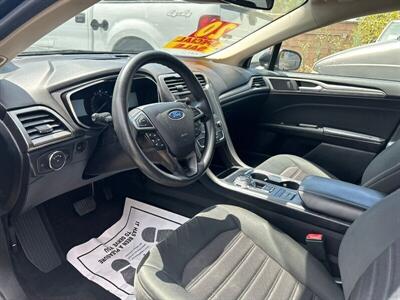 2020 Ford Fusion SE   - Photo 57 - Riverside, CA 92508