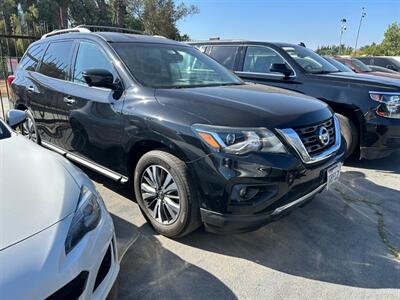 2018 Nissan Pathfinder SL   - Photo 2 - Riverside, CA 92508