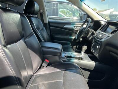 2018 Nissan Pathfinder SL   - Photo 13 - Riverside, CA 92508