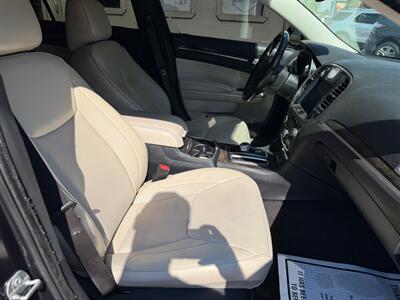 2018 Chrysler 300 Series Limited - Photo 12 - Boise, ID 83706