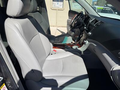2012 Toyota Highlander Limited - Photo 12 - Boise, ID 83706