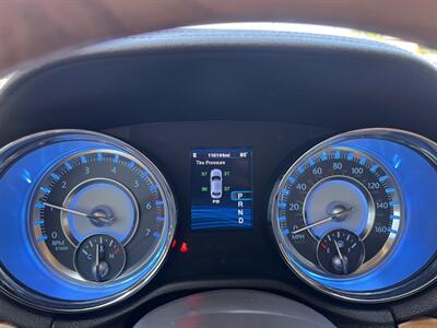 2012 Chrysler 300C   - Photo 13 - Boise, ID 83706