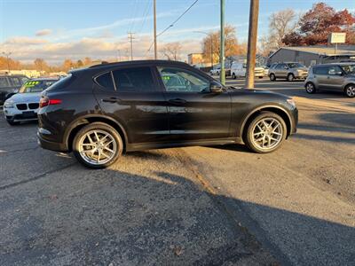 2018 Alfa Romeo Stelvio Ti Sport   - Photo 8 - Boise, ID 83706