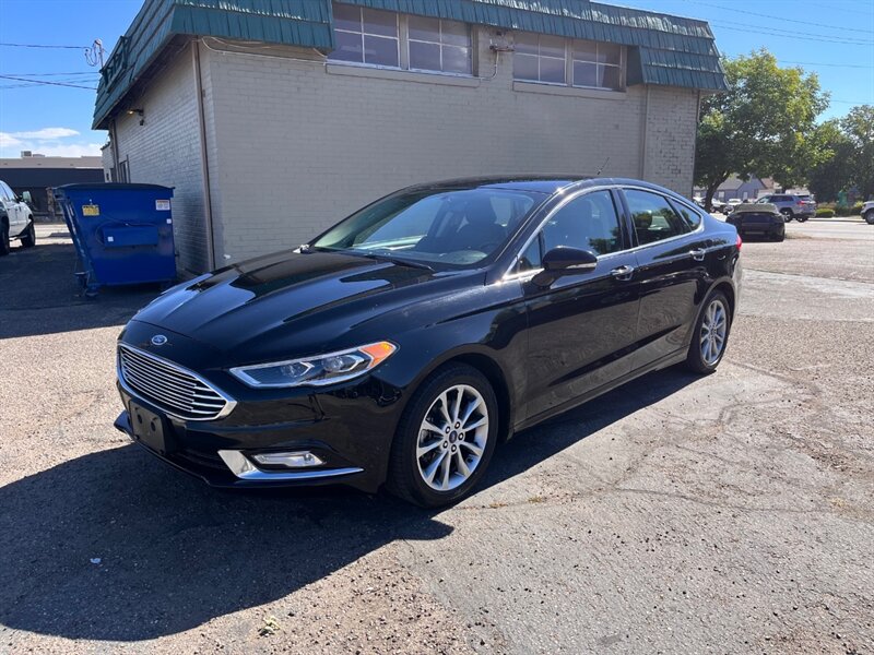 2017 Ford Fusion SE - Photo 1 - Boise, ID 83706