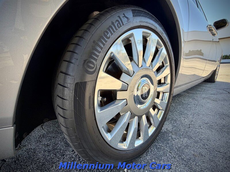 2018 Rolls-Royce Phantom Base - Photo 17