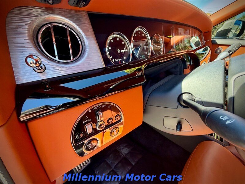 2018 Rolls-Royce Phantom Base - Photo 33