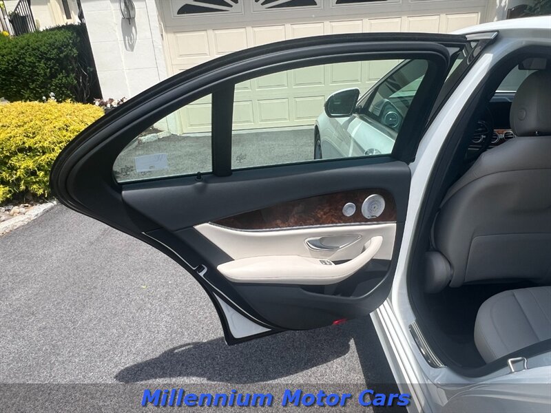 2019 Mercedes-Benz E 300 4MATIC - Photo 28 - Warminster, PA 18974
