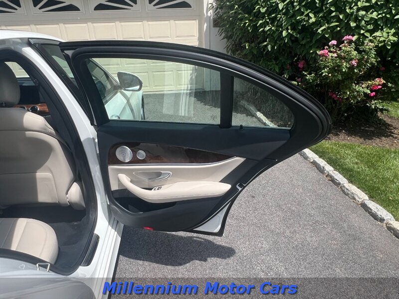 2019 Mercedes-Benz E 300 4MATIC - Photo 33 - Warminster, PA 18974