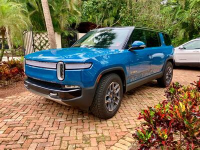 2023 Rivian R1S Adventure   - Photo 4 - Warminster, PA 18974