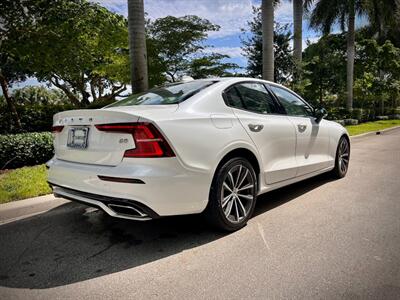 2022 Volvo S60 B5 Momentum   - Photo 9 - Warminster, PA 18974