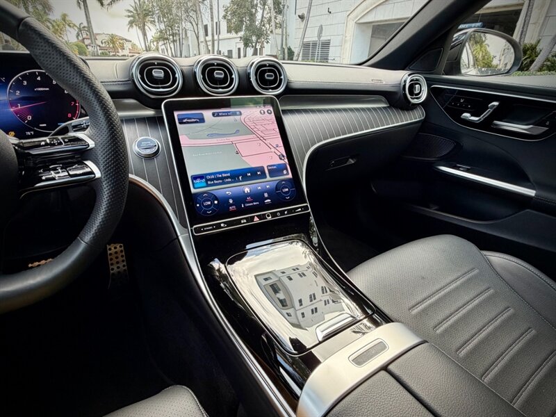 2023 Mercedes-Benz C 300  