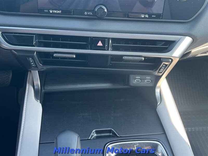 2023 Lexus RX 350 - Photo 34