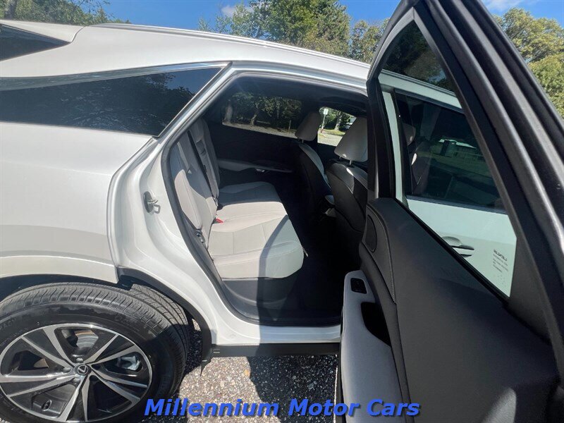 2023 Lexus RX 350 - Photo 26