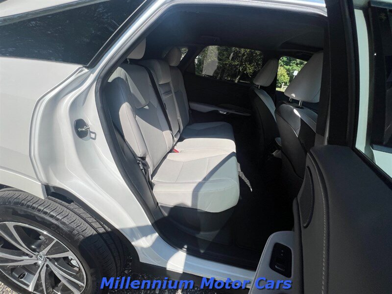 2023 Lexus RX 350 - Photo 27