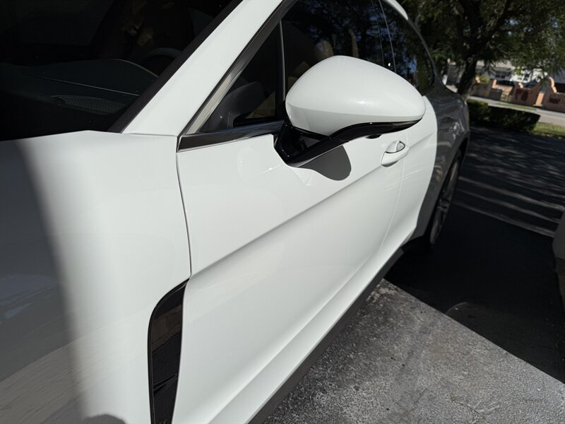 2023 Porsche Panamera 4S photo 4