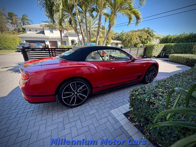 2023 Bentley Continental GTC Base - Photo 10