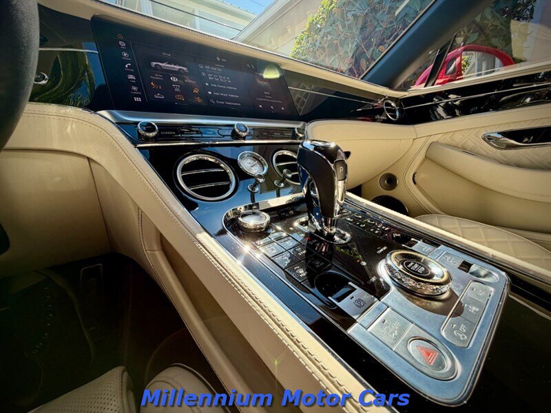 2023 Bentley Continental GTC Base - Photo 35