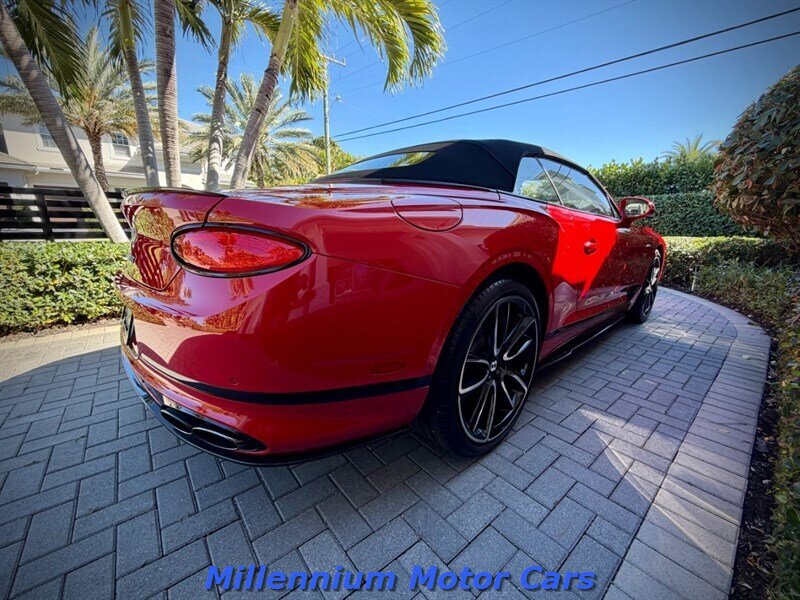 2023 Bentley Continental GTC Base - Photo 9