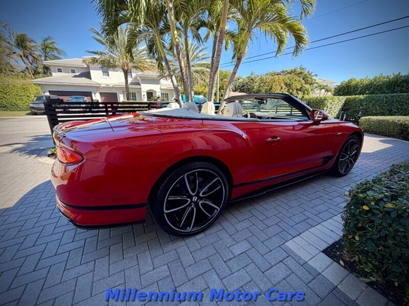 2023 Bentley Continental GTC Base - Photo 16